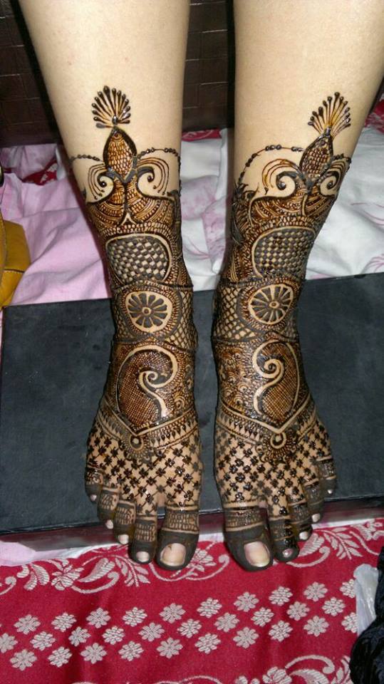 Beautiful Arabic Bridal Mehndi Designs for Legs - Fashion 