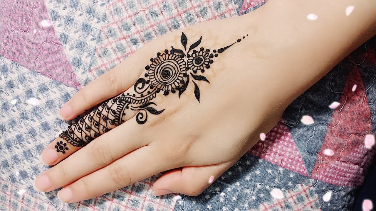 Beautiful Finger Mehndi Design Doha