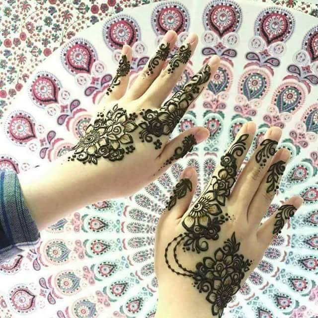 Best 15 Floral Style Back Hand Henna Designs Fashion Beauty