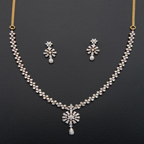 Beautifull Diamond Long Chain Necklece - Fashion Beauty Mehndi ...