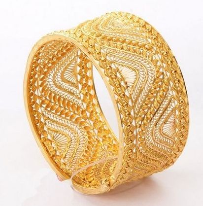 Best Gold Traditional Bangles - Fashion Beauty Mehndi Jewellery Blouse ...