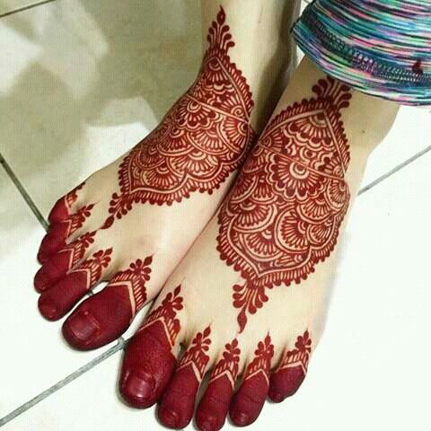 Beautiful Leg Fingers Mehendi Designs - Fashion Beauty 