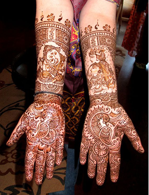 Last-Minute Mehndi Designs for Ganesh Chaturthi 2021: Simple Arabic Mehndi  Design and Latest Indian Henna Patterns to Apply on Hands For Ganesotsav  (Watch Video Tutorials) | 🙏🏻 LatestLY