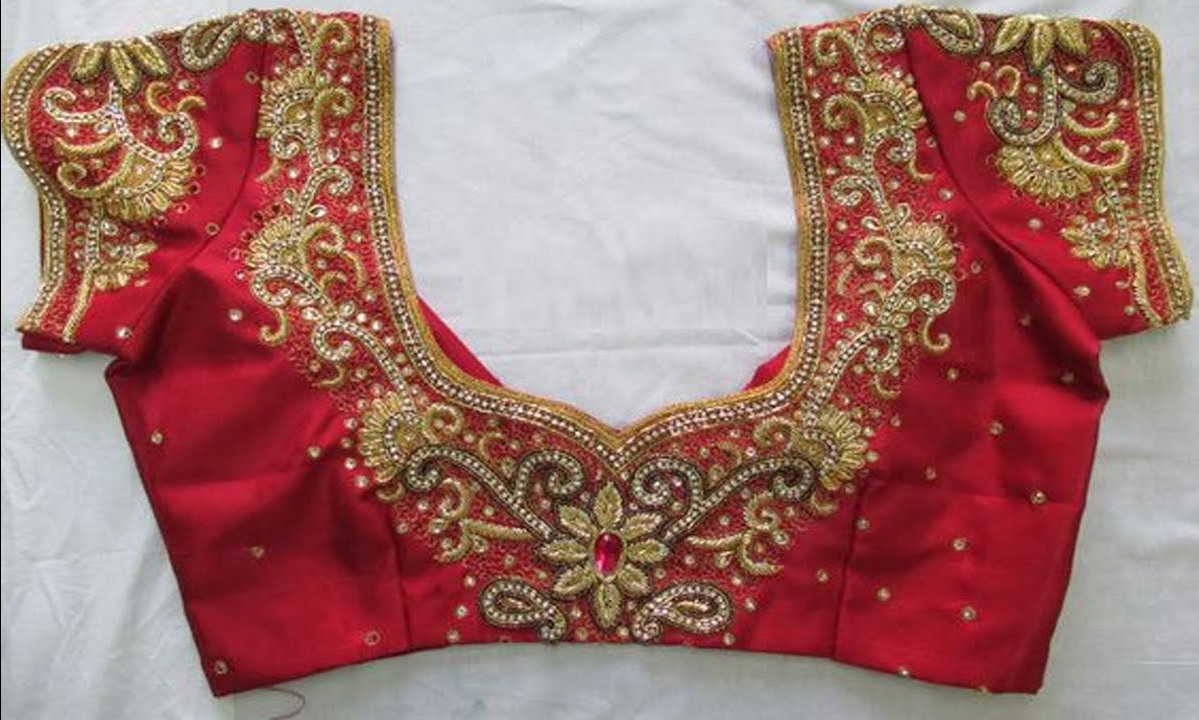 Blouse designs for silk sarees for kundan jewellery